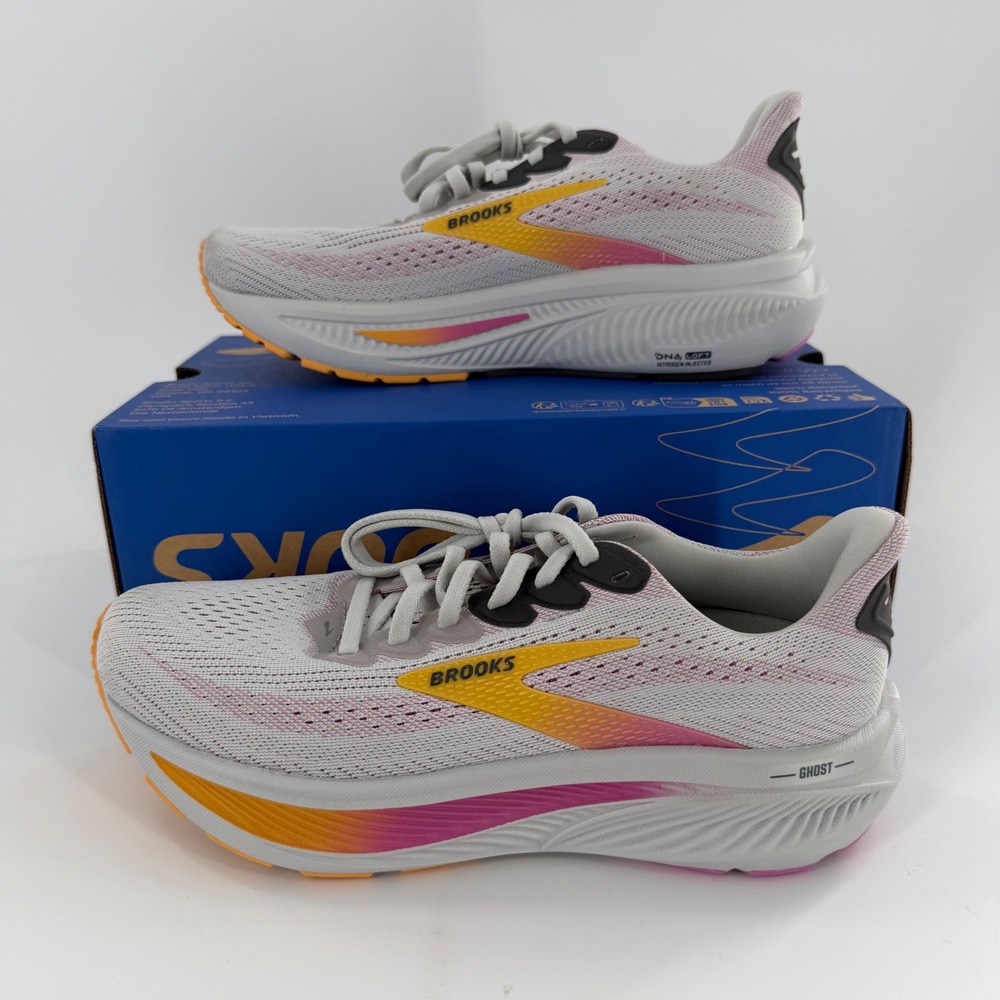 Brooks Ghost 17 Womens 7 Running Shoes Oyster Apricot Pink 1204311B070